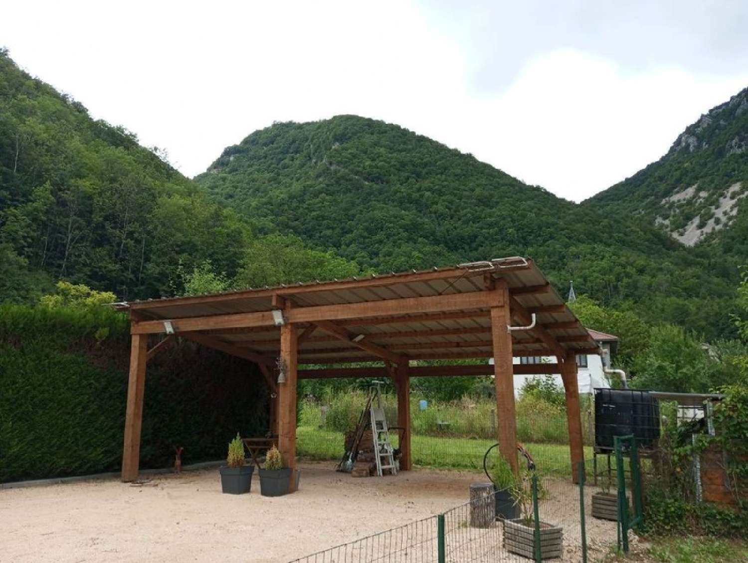 te koop terrein Chaley Ain 1