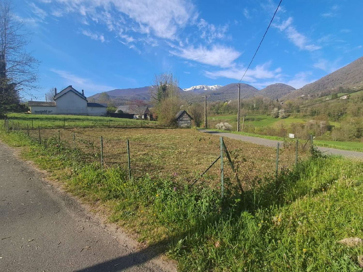  te koop terrein Hèches Hautes-Pyrénées 3