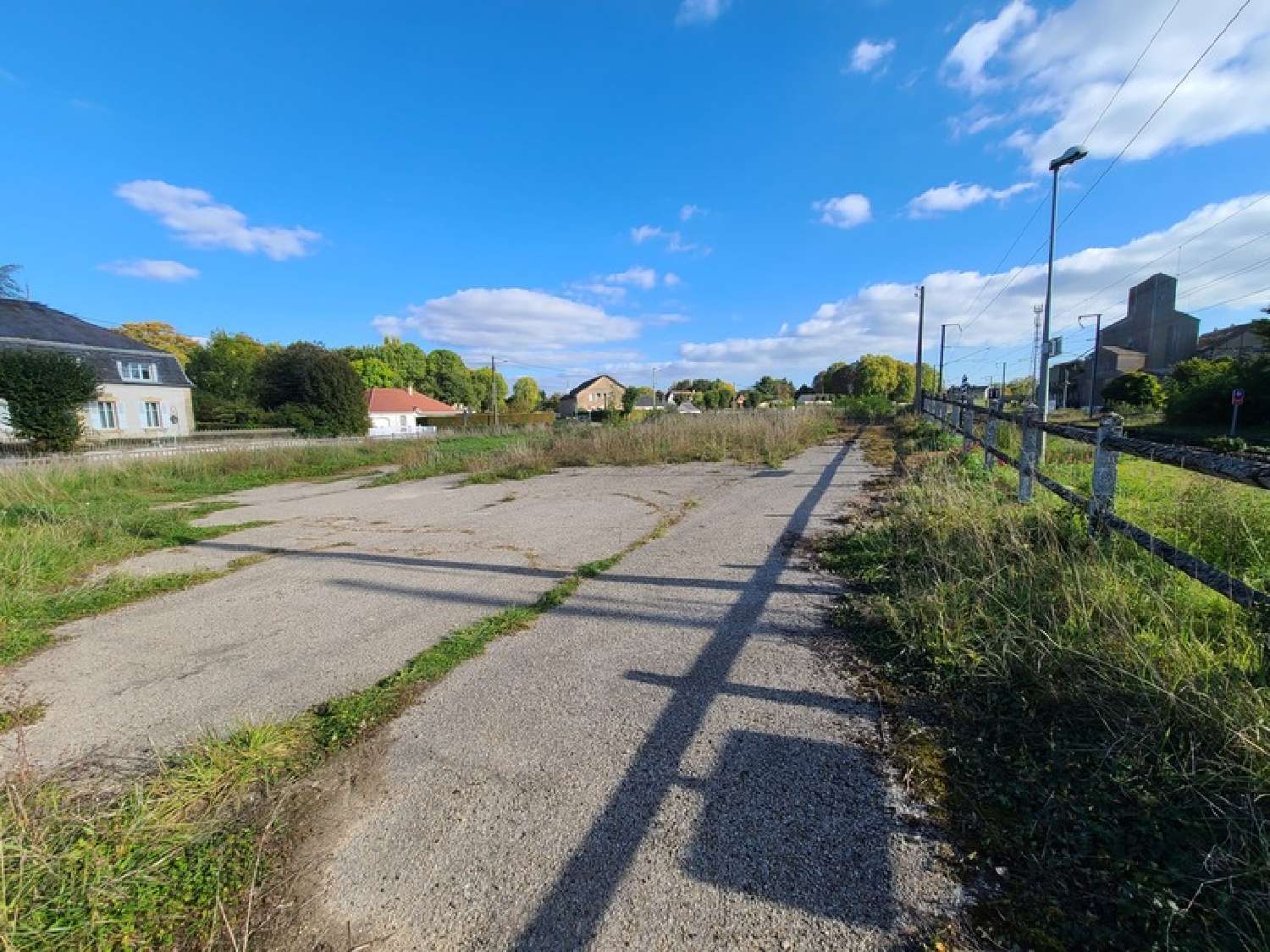 te koop terrein Nérondes Cher 3