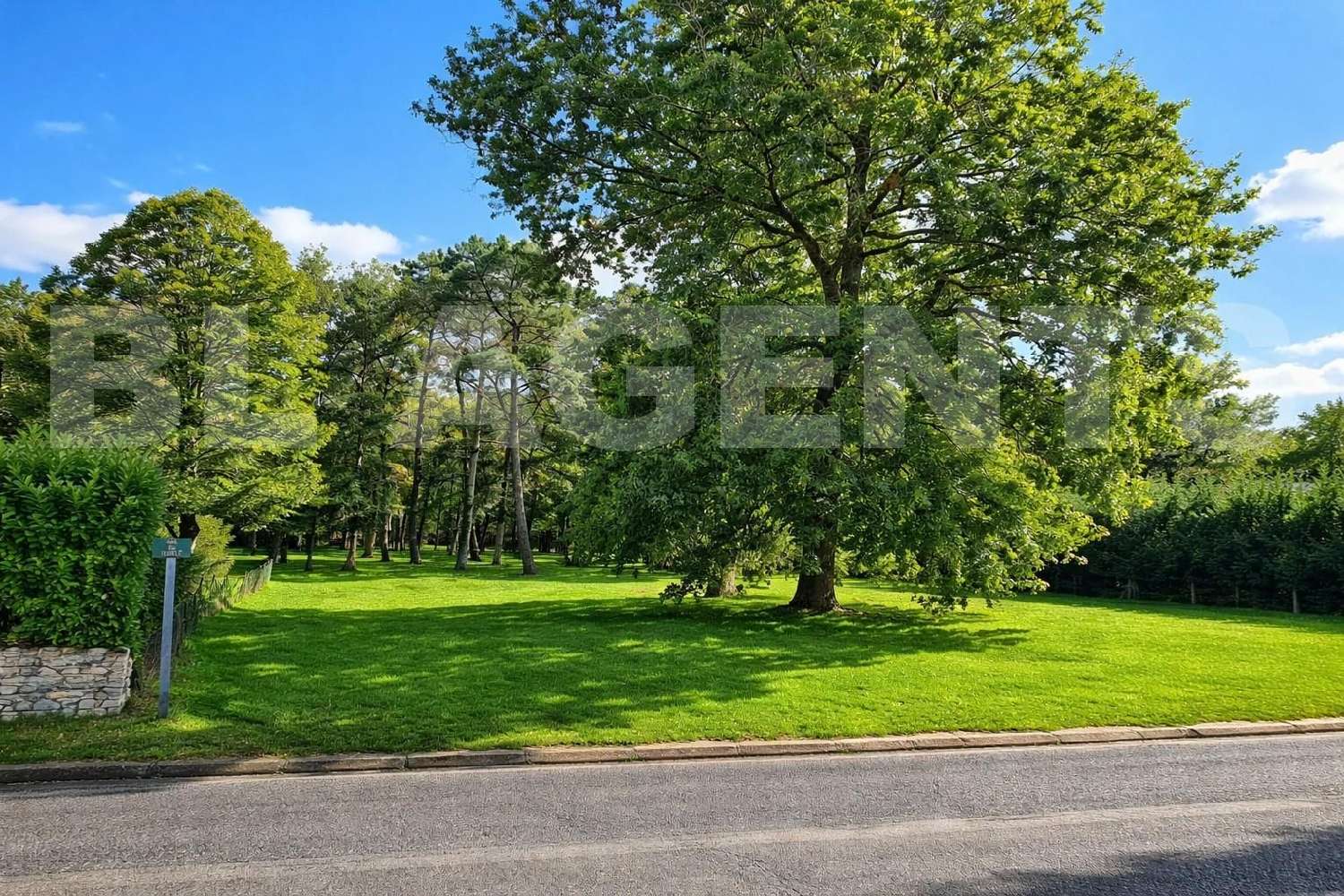  te koop terrein Richelieu Indre-et-Loire 1