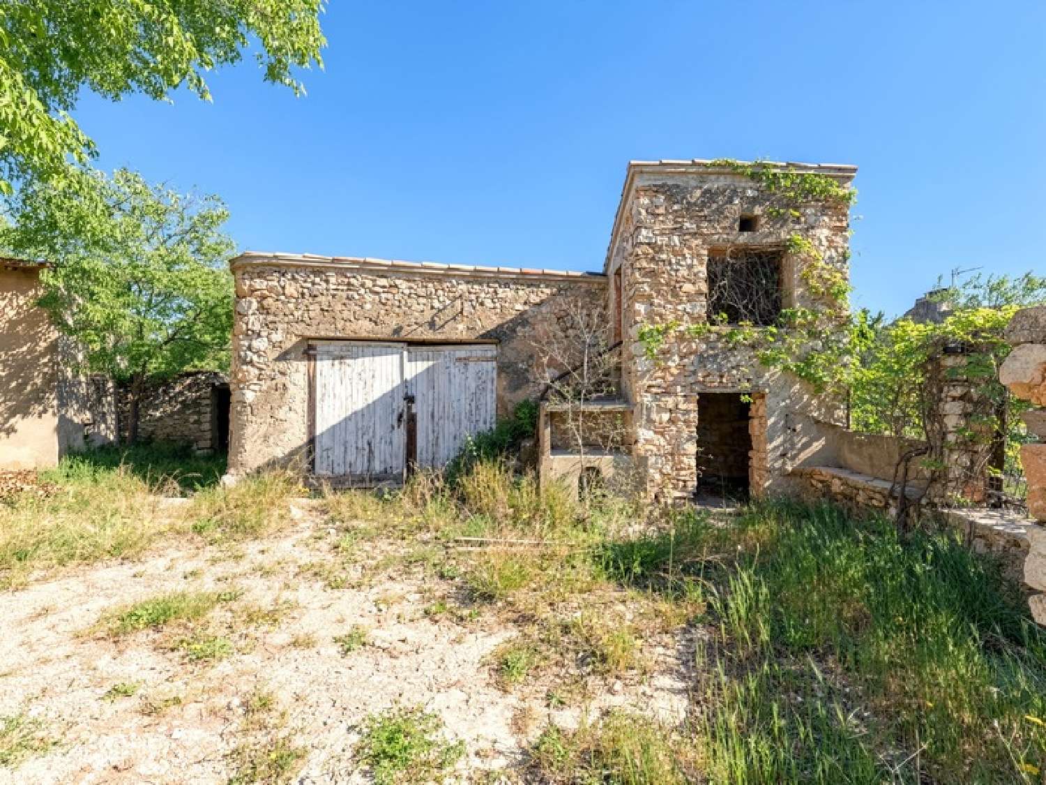  à vendre terrain Ventabren Bouches-du-Rhône 2