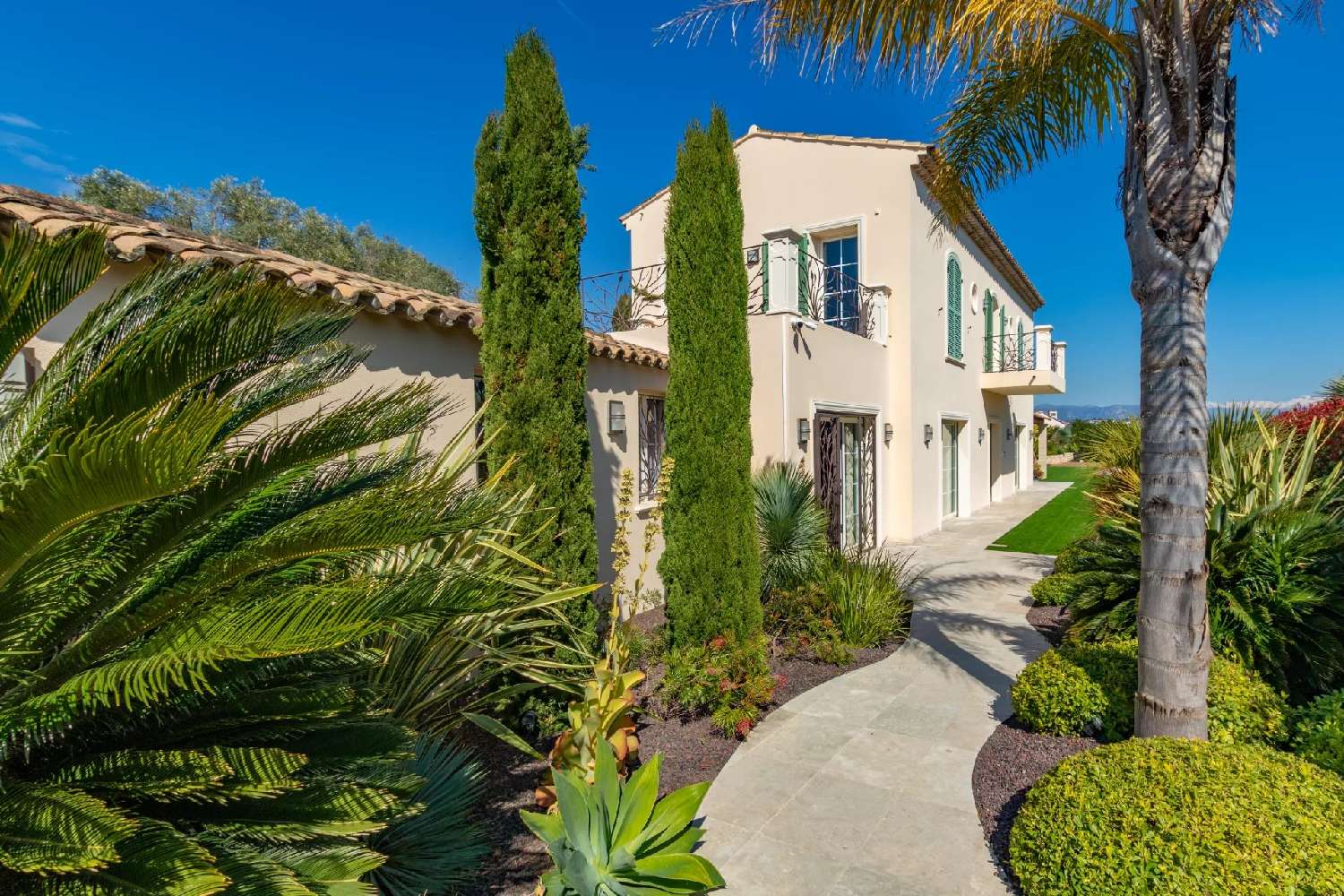 à vendre villa Antibes Alpes-Maritimes 2