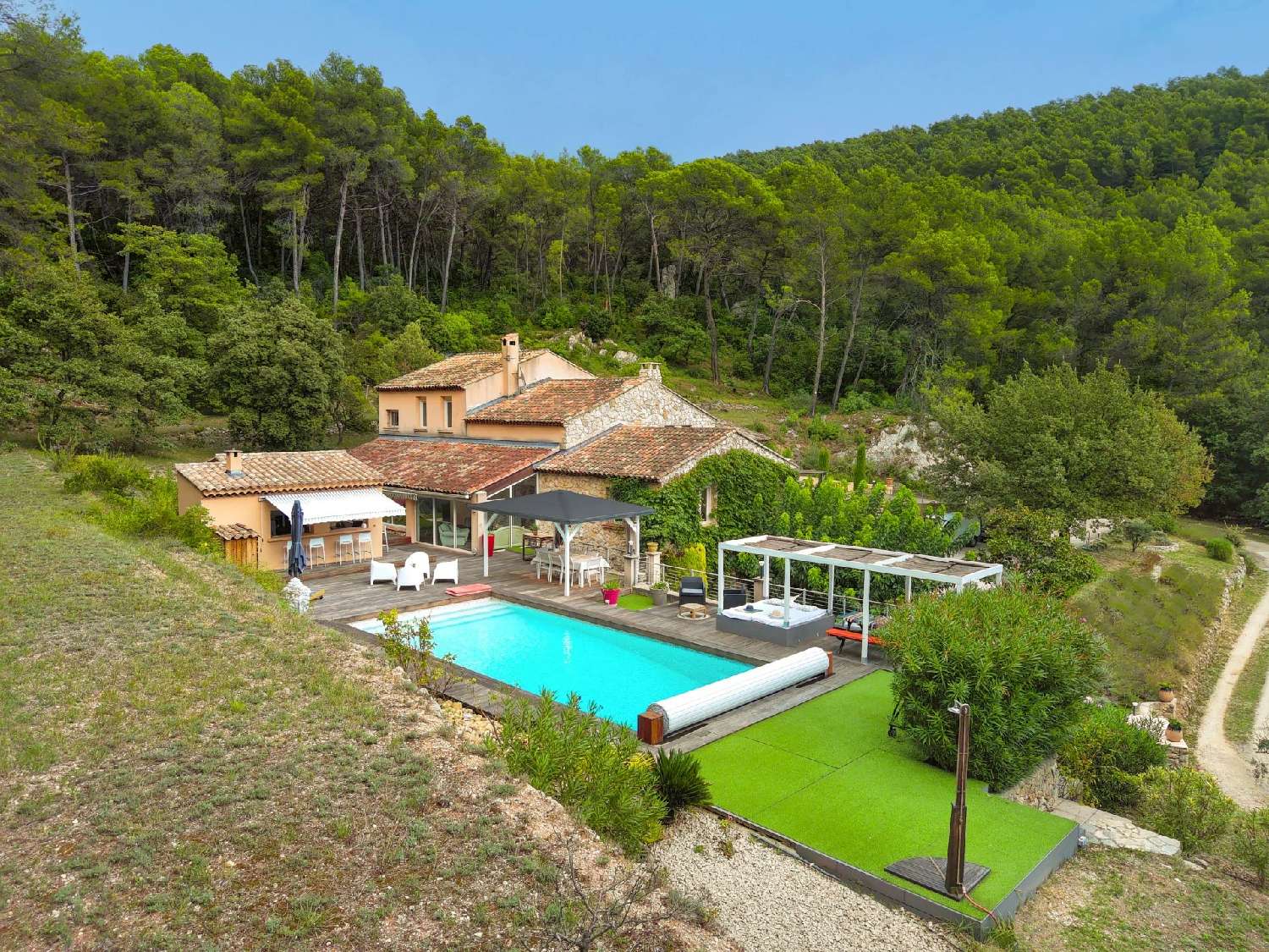 en venta villa Auriol Bocas del Ródano 1