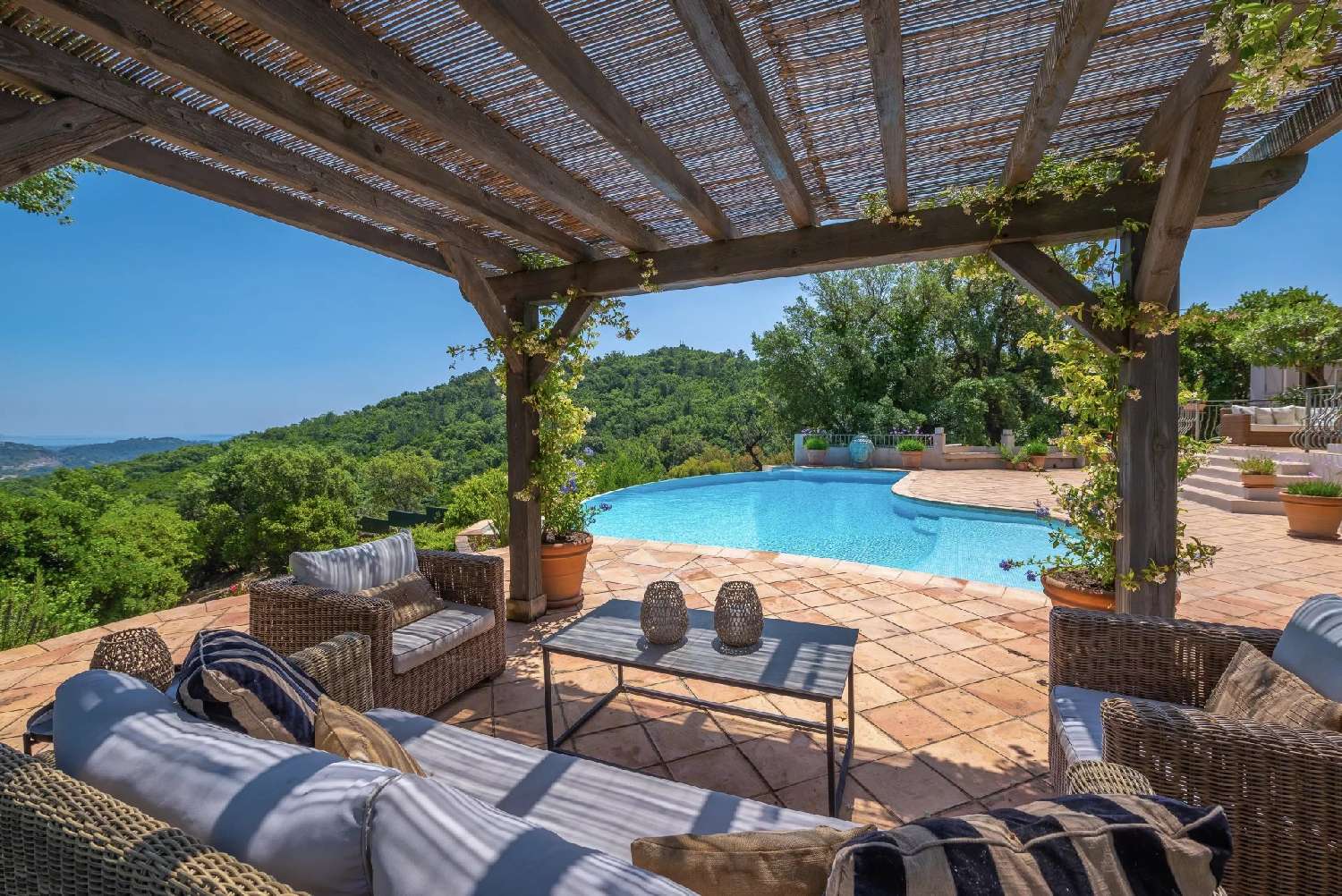  en venta villa Bagnols-en-Forêt Var 2