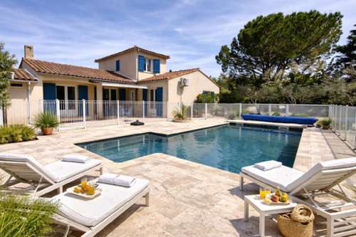 Beaucaire Gard villa foto