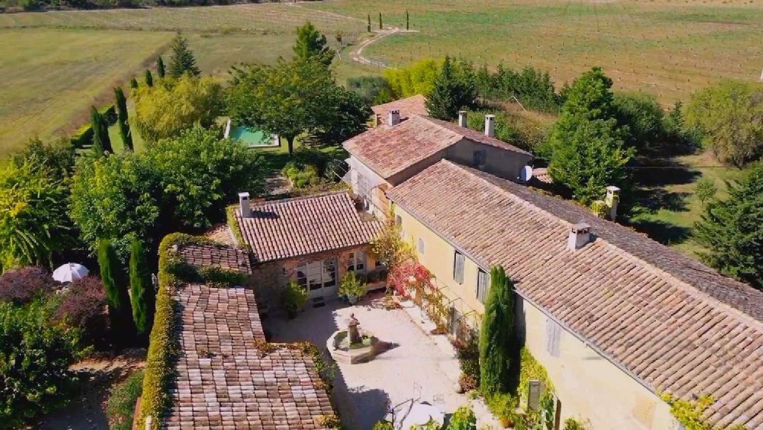  te koop villa Cabrières-d'Avignon Vaucluse 2