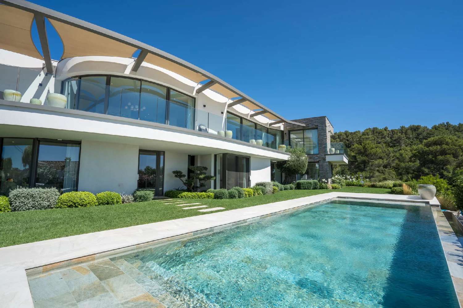 à vendre villa Cavalaire-sur-Mer Var 2