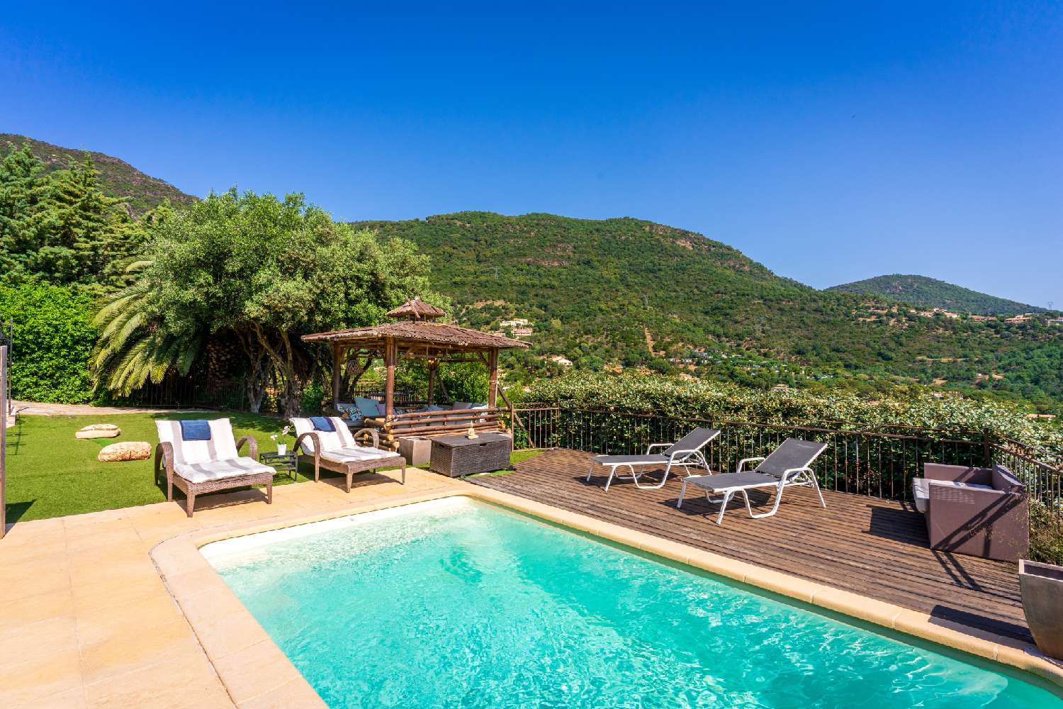 à vendre villa Cavalaire-sur-Mer Var 4