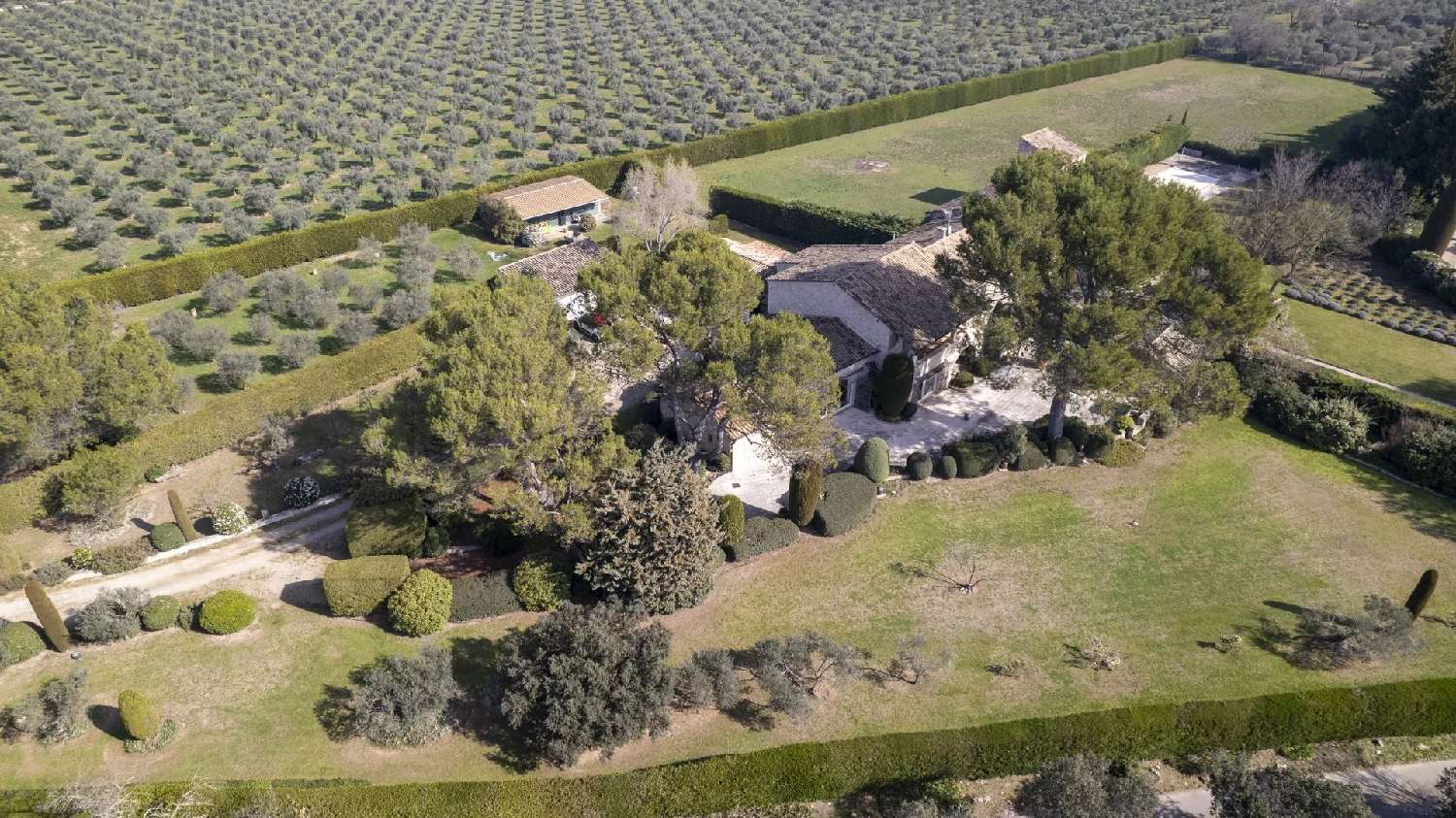  te koop villa Eygalières Bouches-du-Rhône 2