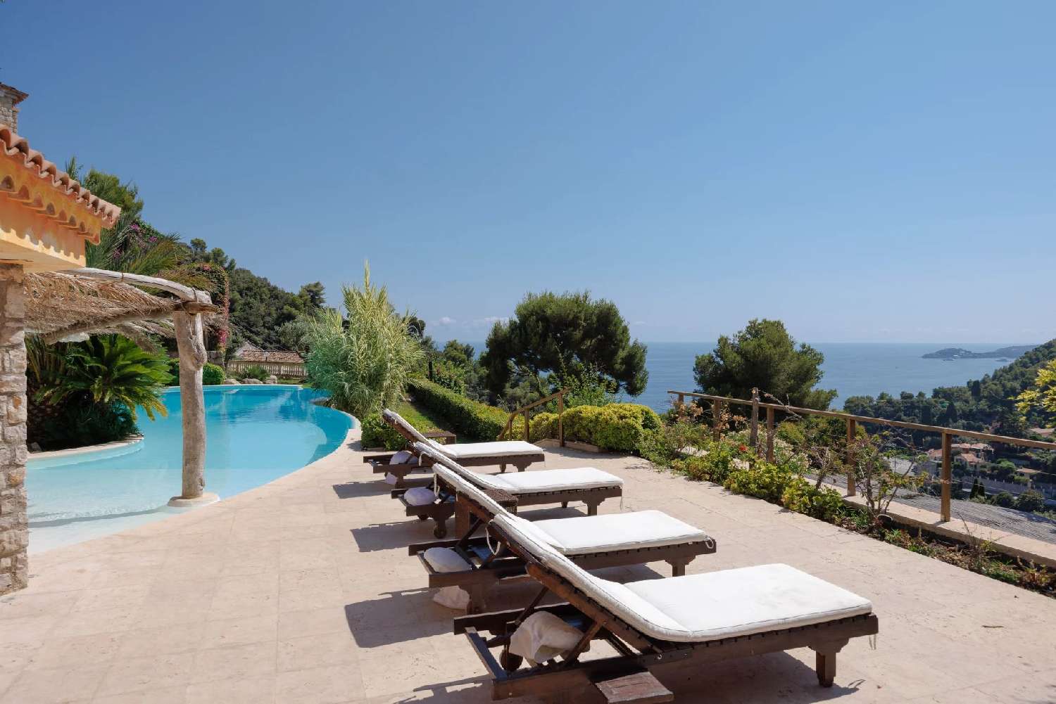 à vendre villa Éze Alpes-Maritimes 4