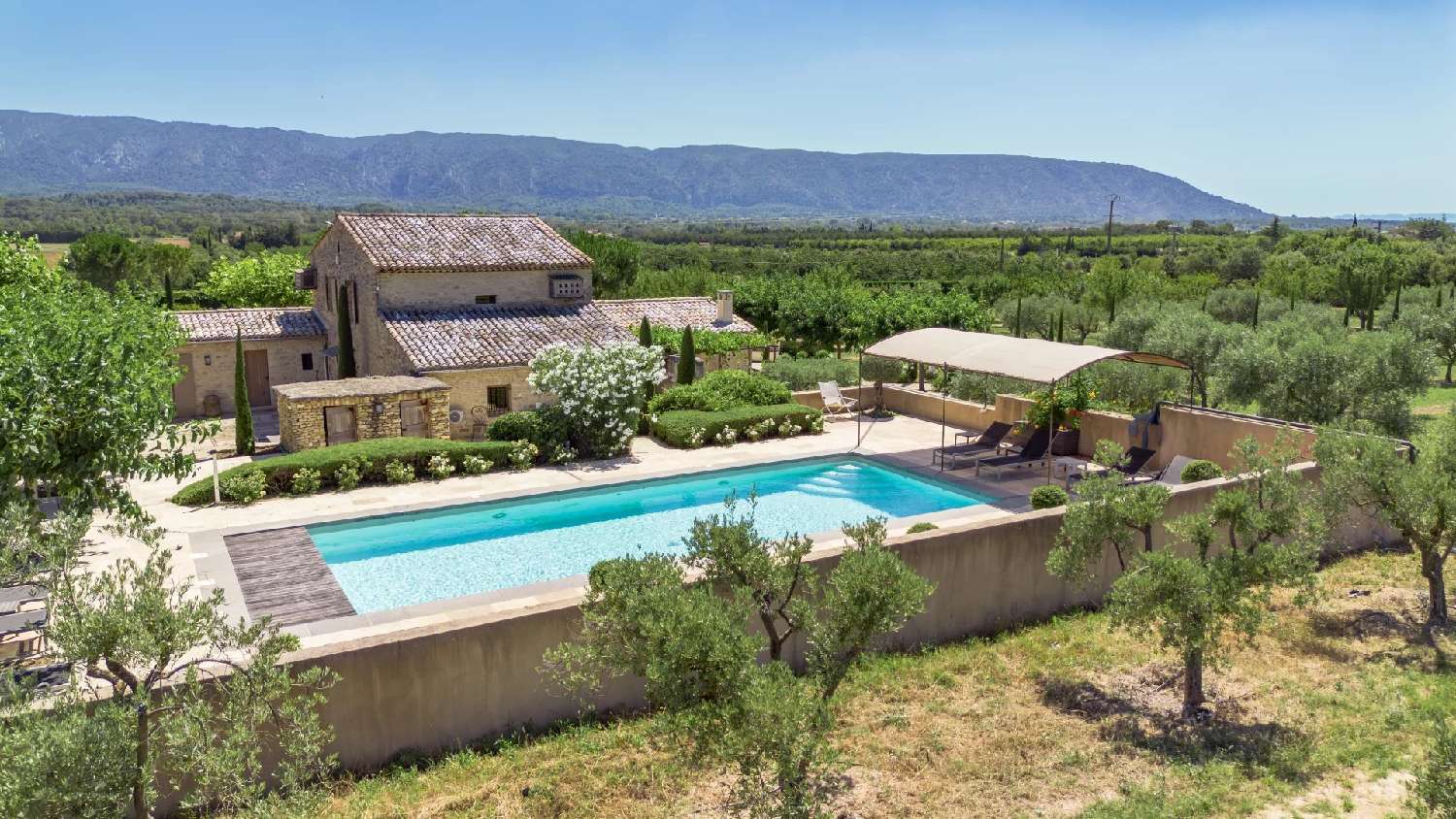  te koop villa Gordes Vaucluse 2