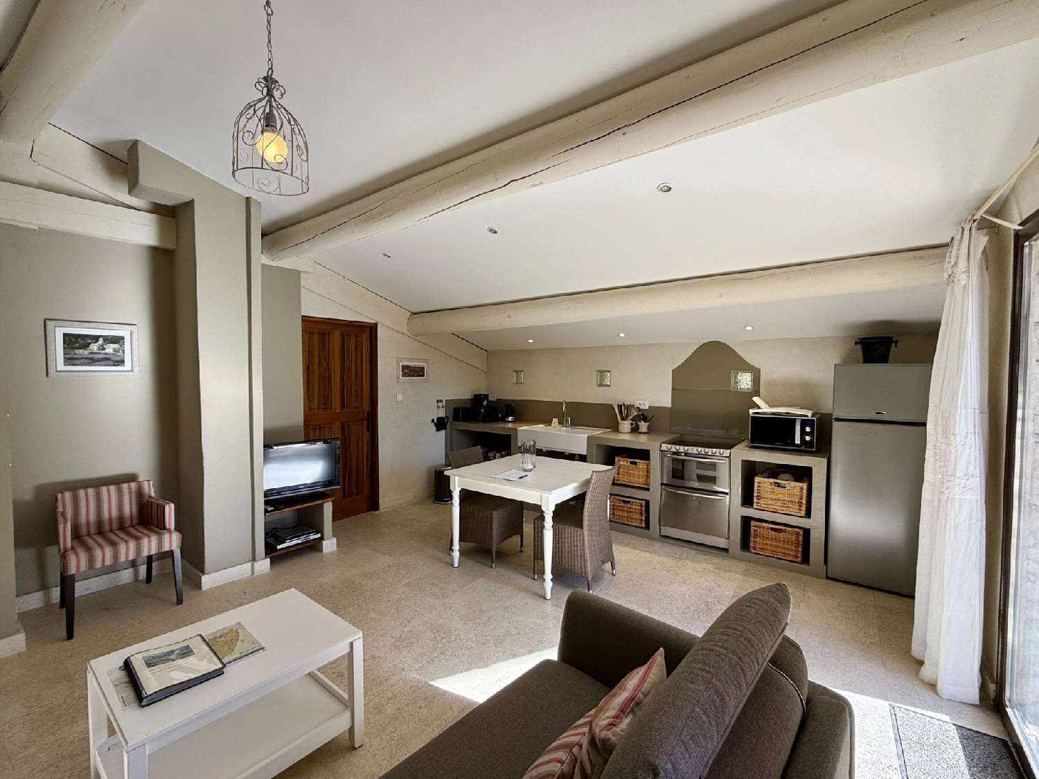  for sale villa Gordes Vaucluse 3