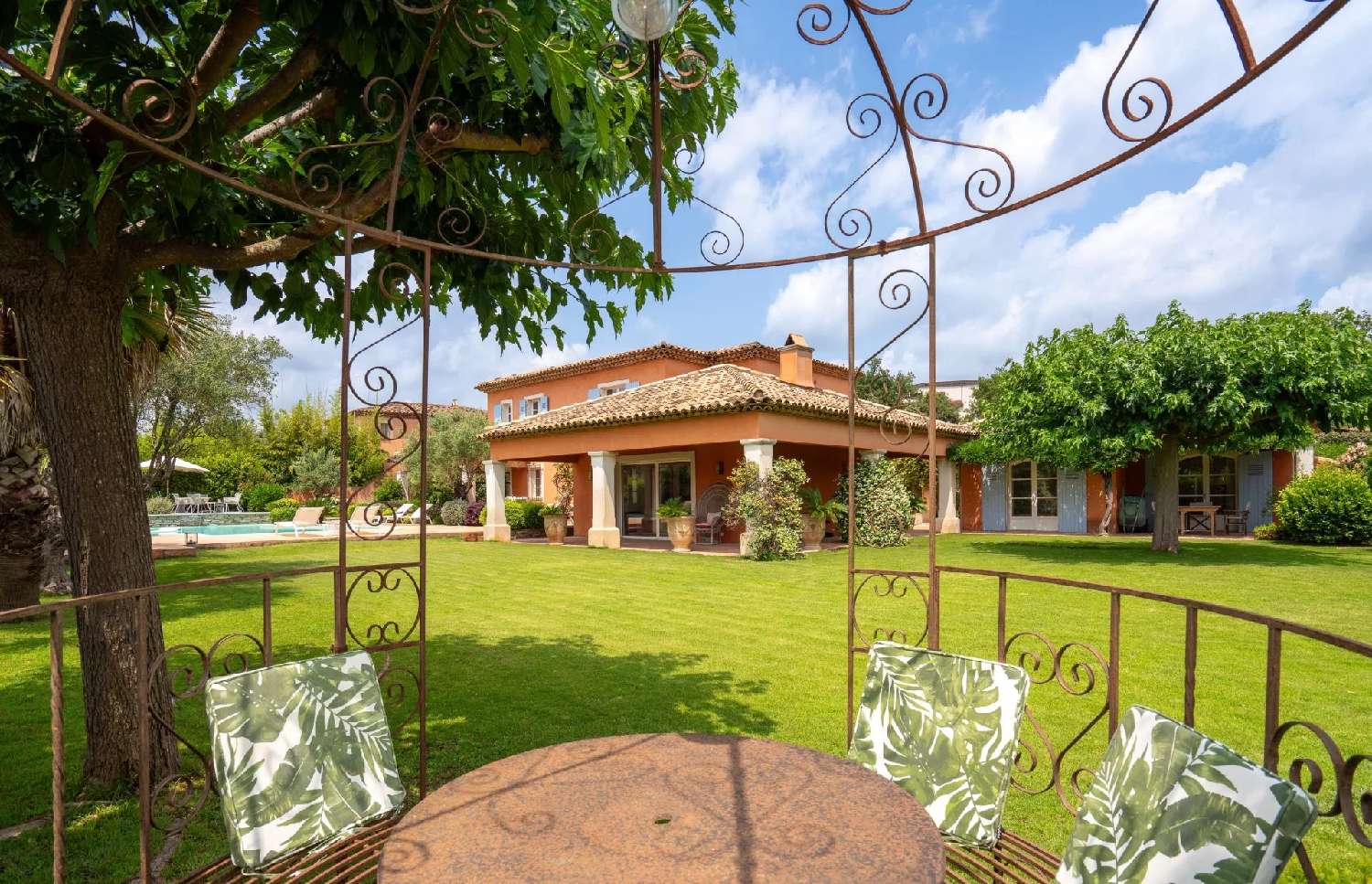  for sale villa Grimaud Var 1
