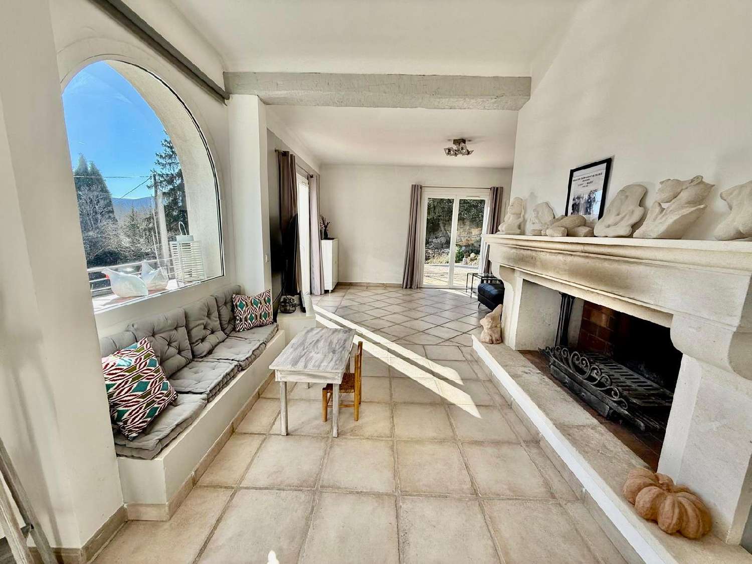 à vendre villa Jouques Bouches-du-Rhône 4