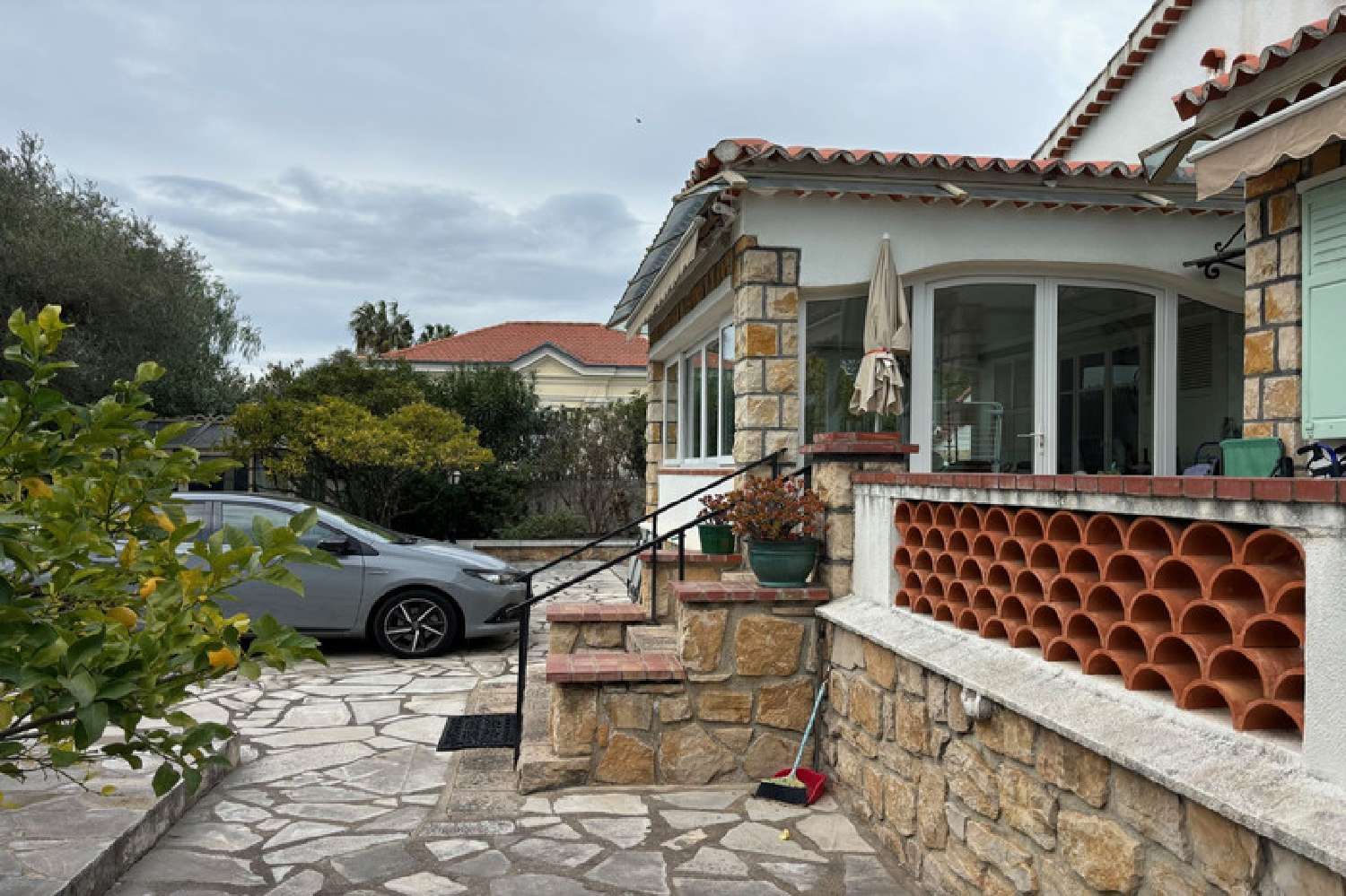 à vendre villa Juan-les-Pins Alpes-Maritimes 6
