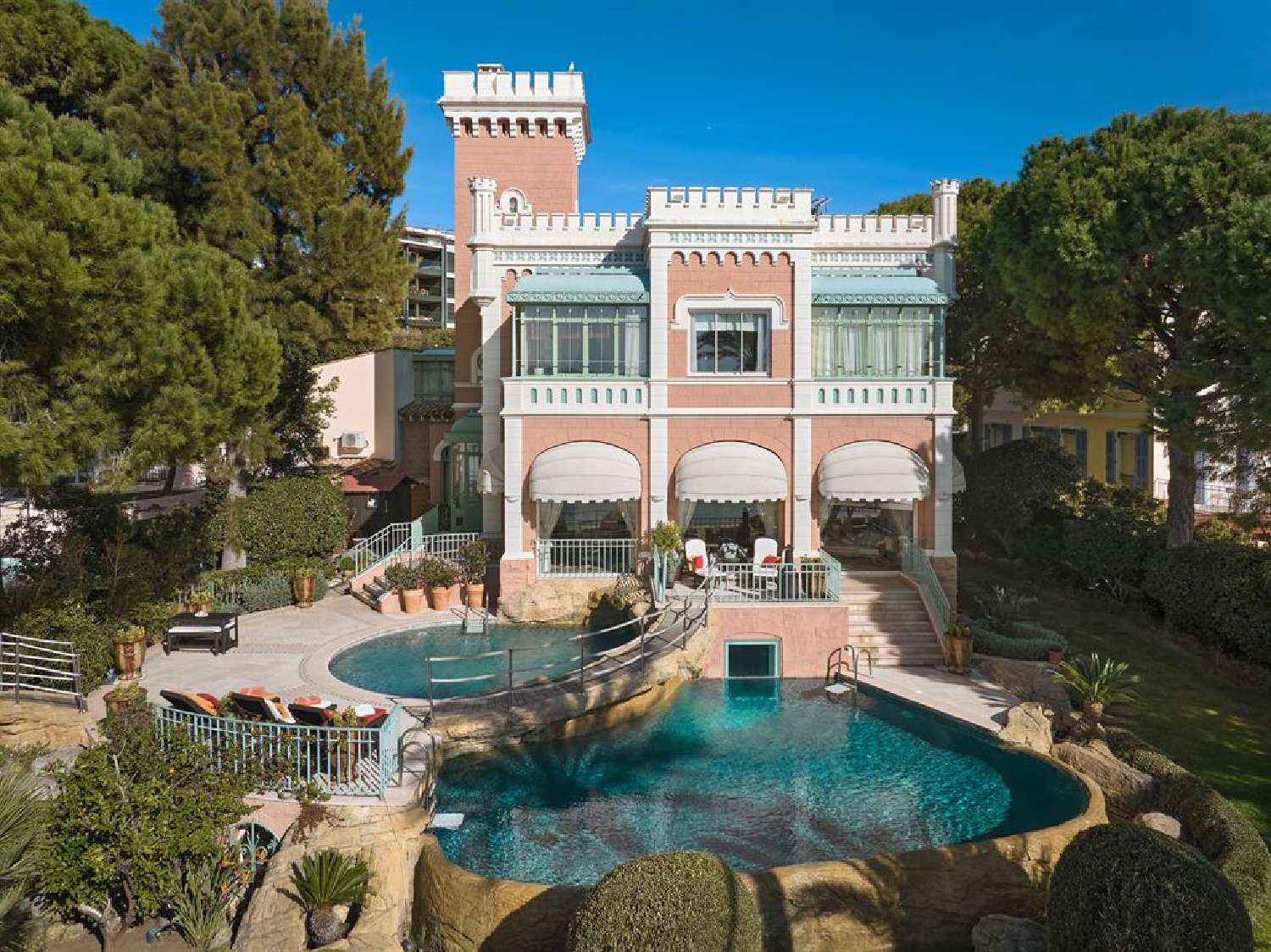  te koop villa Juan-les-Pins Alpes-Maritimes 2