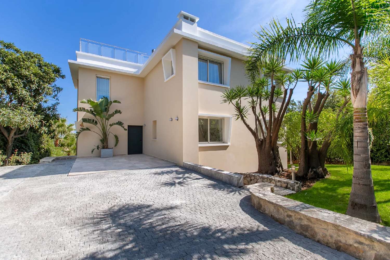  for sale villa Juan-les-Pins Alpes-Maritimes 3