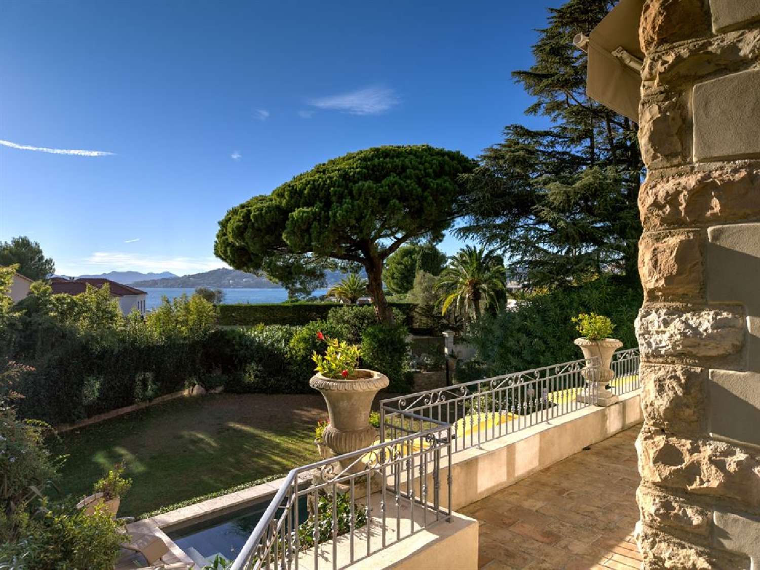  te koop villa Juan-les-Pins Alpes-Maritimes 2