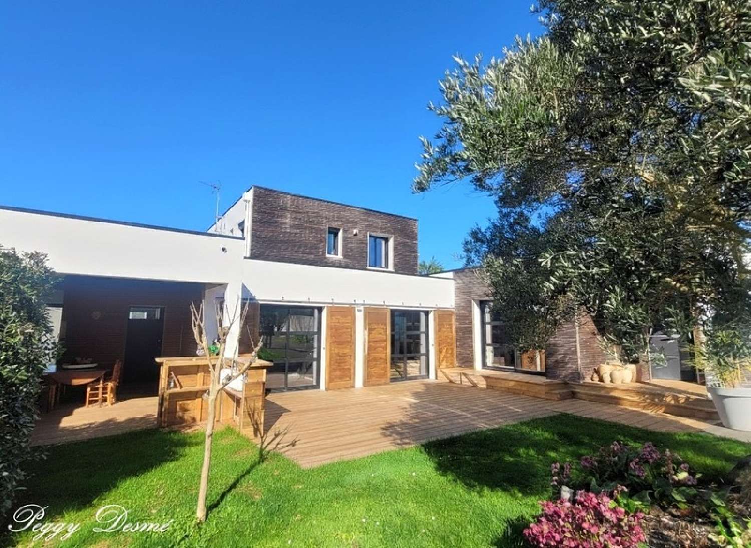  for sale villa L'Houmeau Charente-Maritime 1