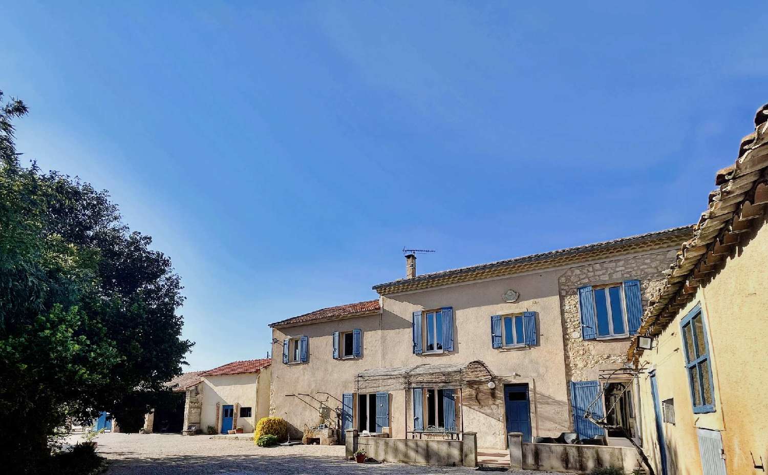  te koop villa L'Isle-sur-la-Sorgue Vaucluse 1