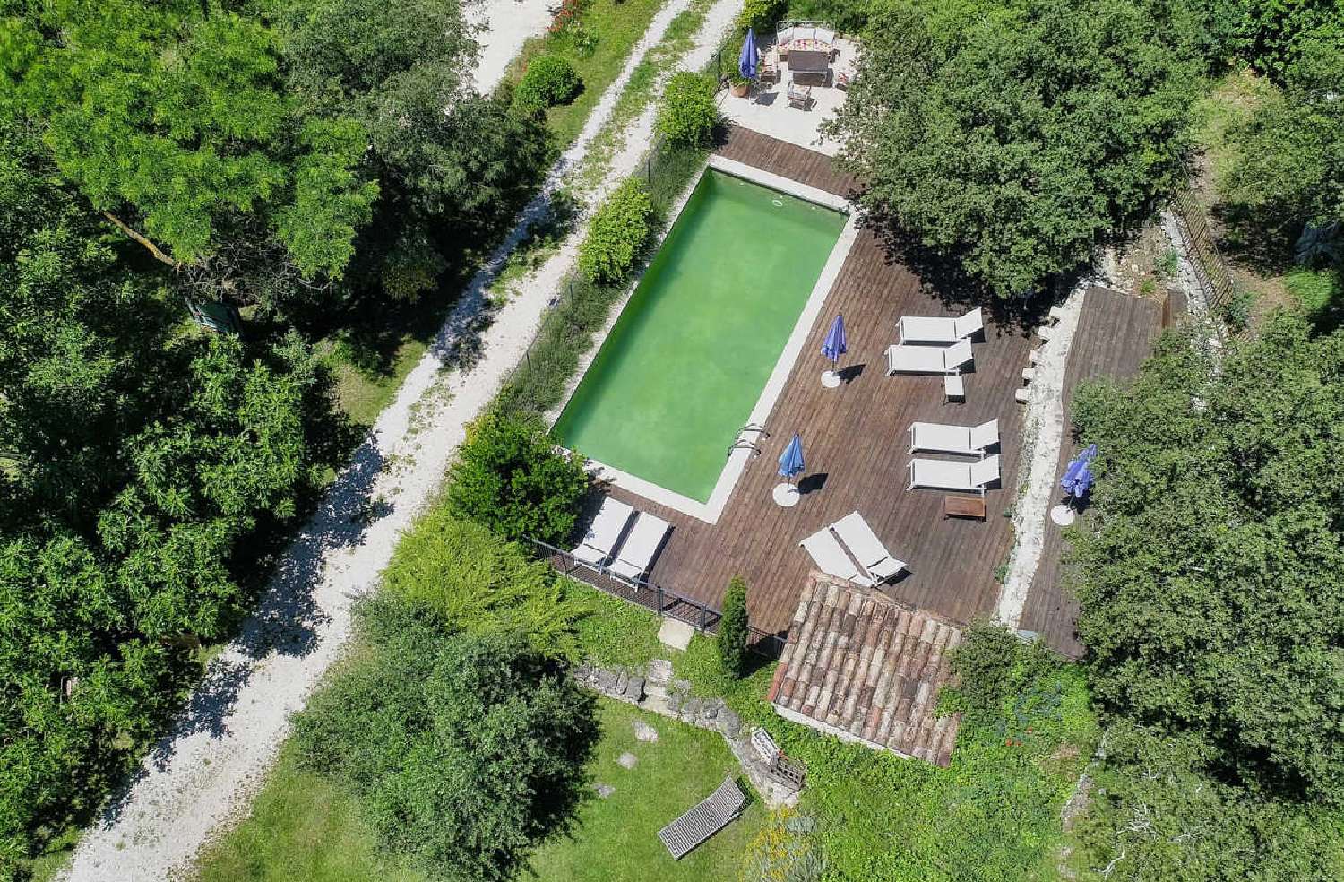  te koop villa L'Isle-sur-la-Sorgue Vaucluse 2