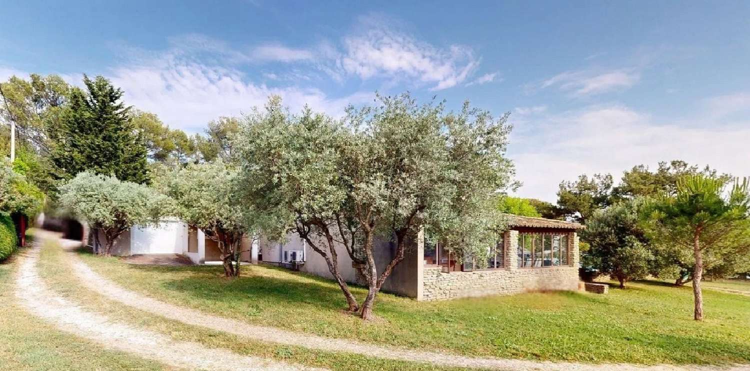  te koop villa L'Isle-sur-la-Sorgue Vaucluse 2