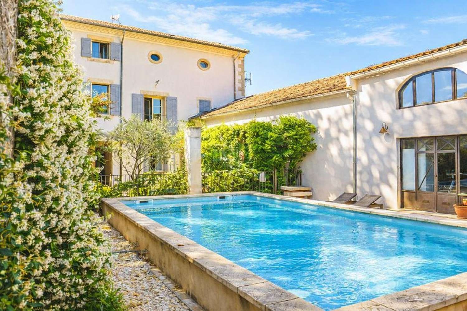 te koop villa L'Isle-sur-la-Sorgue Vaucluse 2