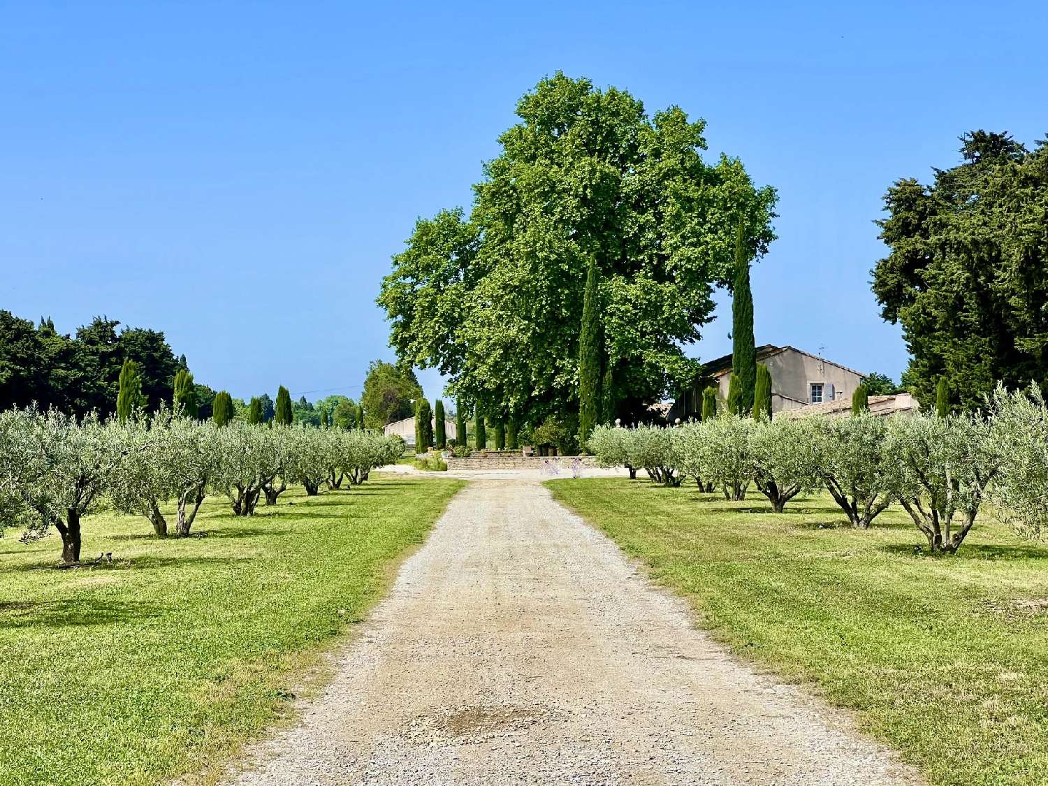  te koop villa L'Isle-sur-la-Sorgue Vaucluse 2
