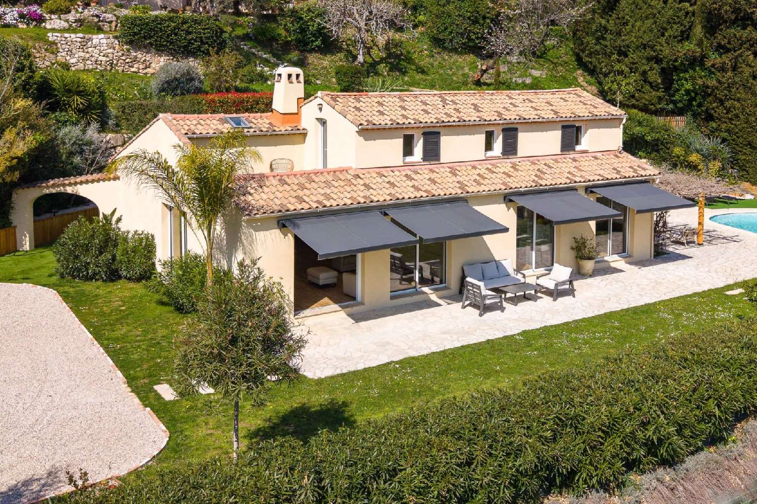  for sale villa La Gaude Alpes-Maritimes 4