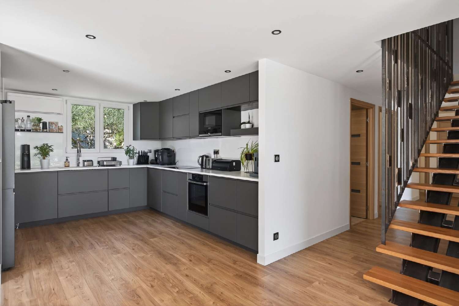  for sale villa La Gaude Alpes-Maritimes 8