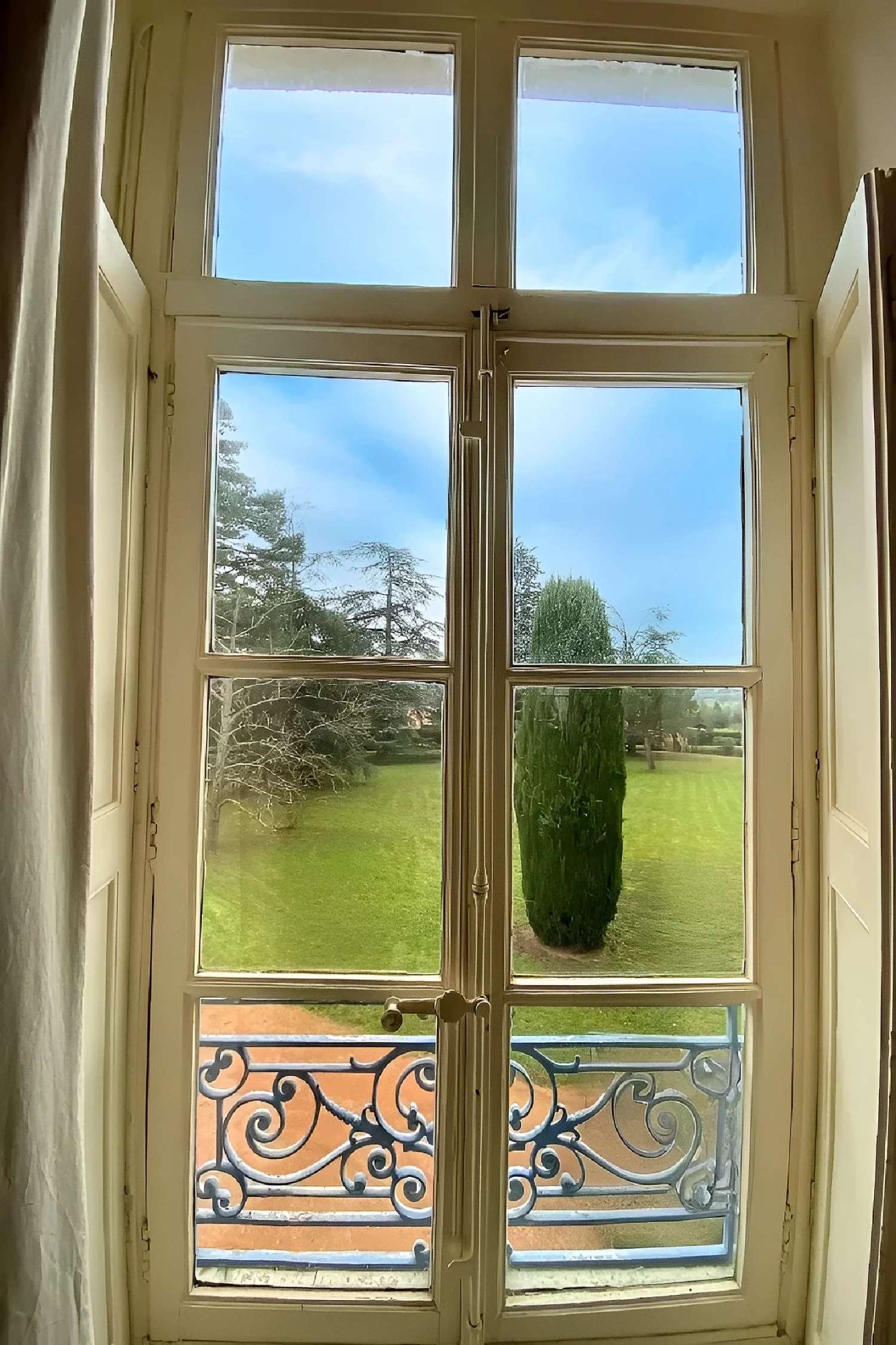  for sale villa La Tour-de-Salvagny Rhône 3