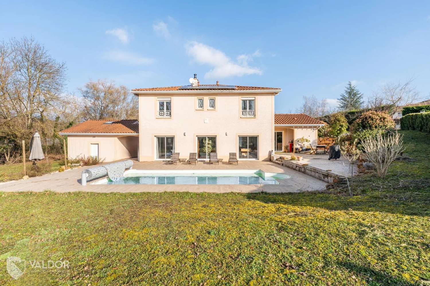 for sale villa Lachassagne Rhône 1