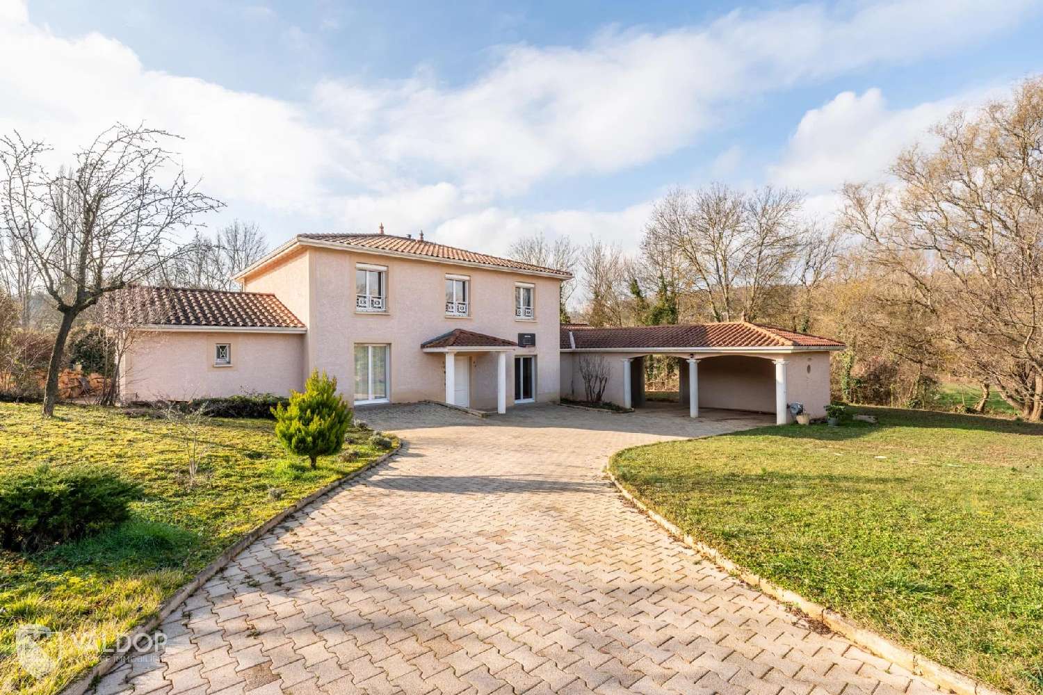 for sale villa Lachassagne Rhône 2