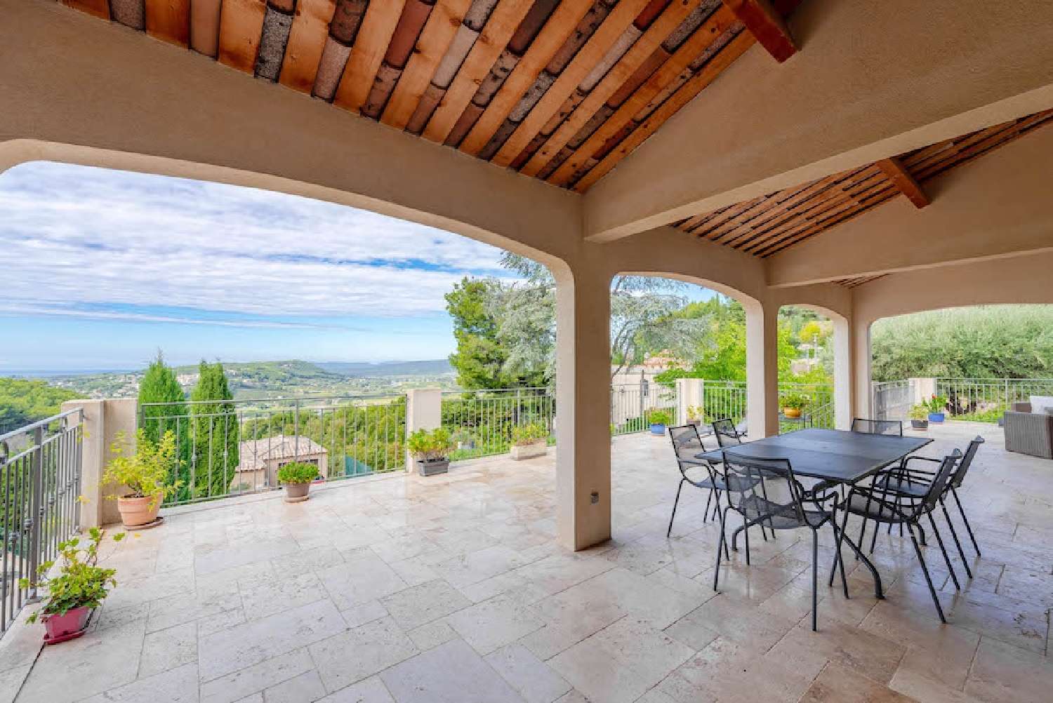  à vendre villa Laouque Var 2