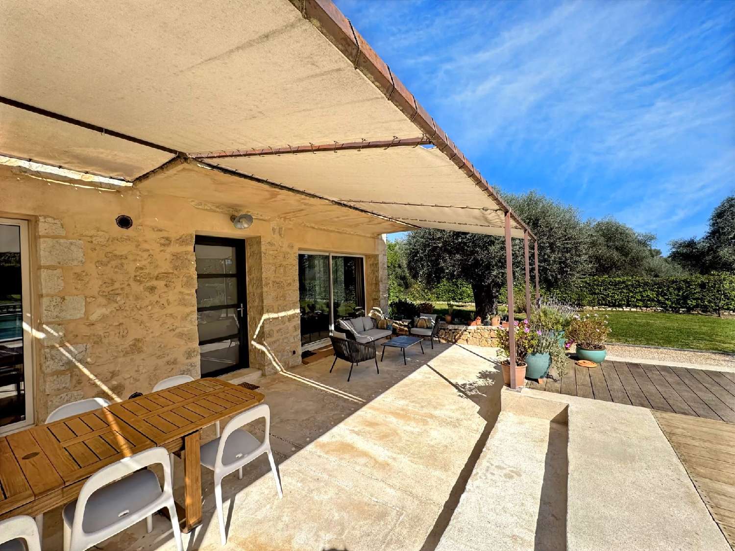  te koop villa Le Rouret Alpes-Maritimes 2