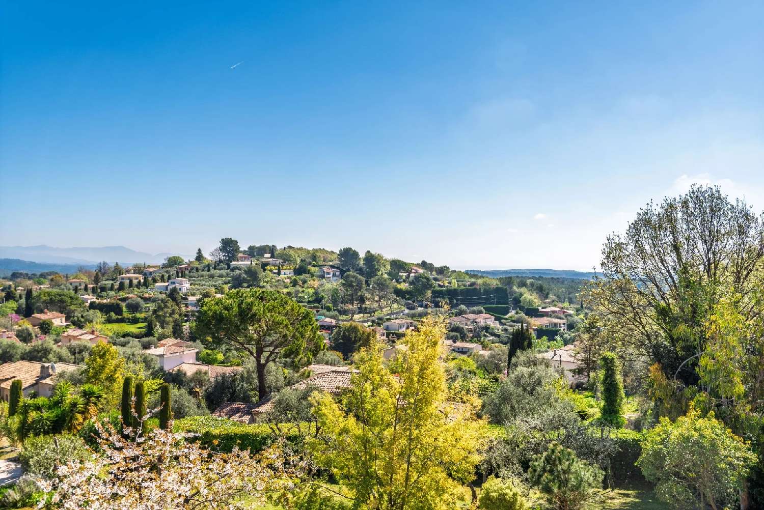  for sale villa Le Rouret Alpes-Maritimes 2