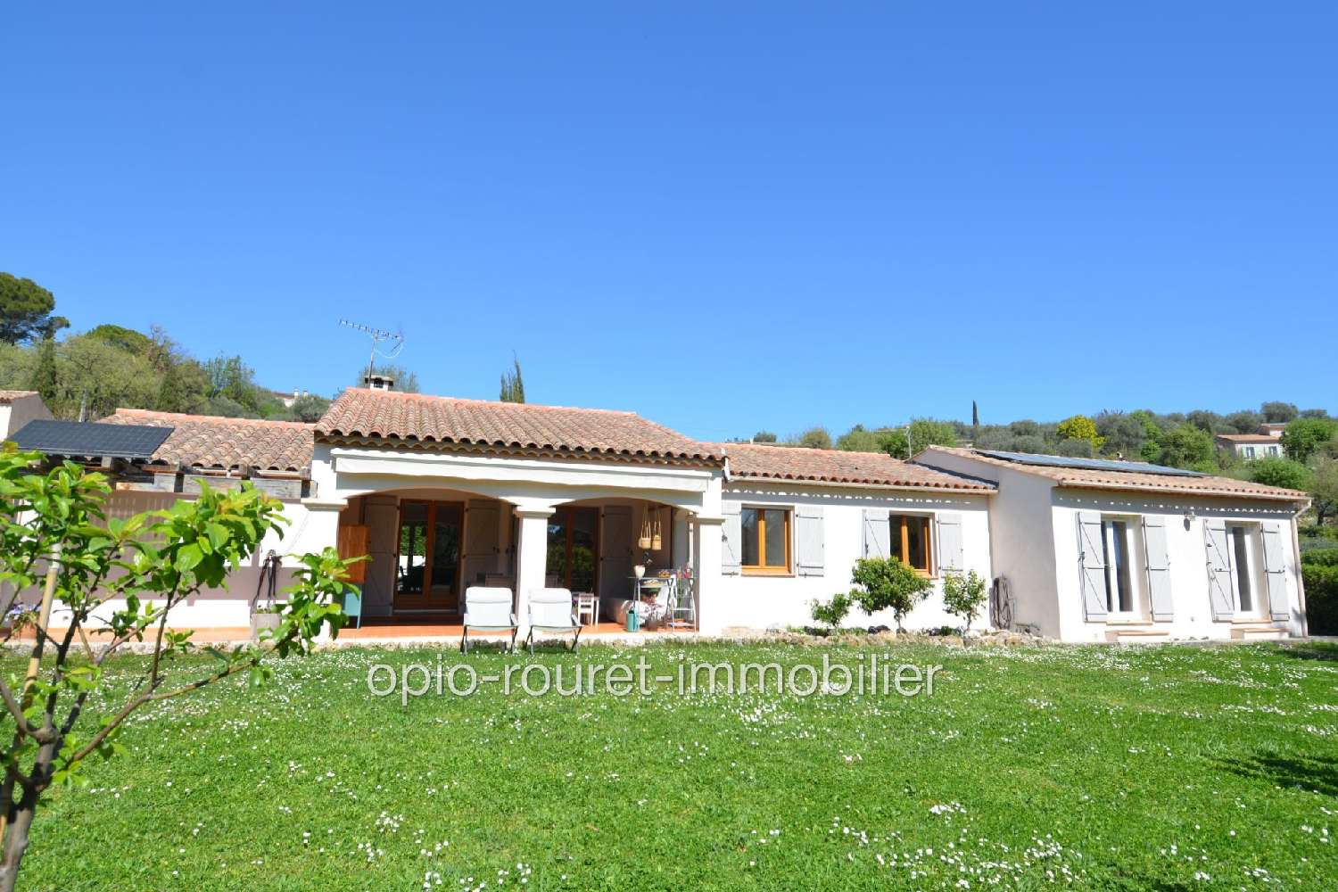  te koop villa Le Rouret Alpes-Maritimes 1