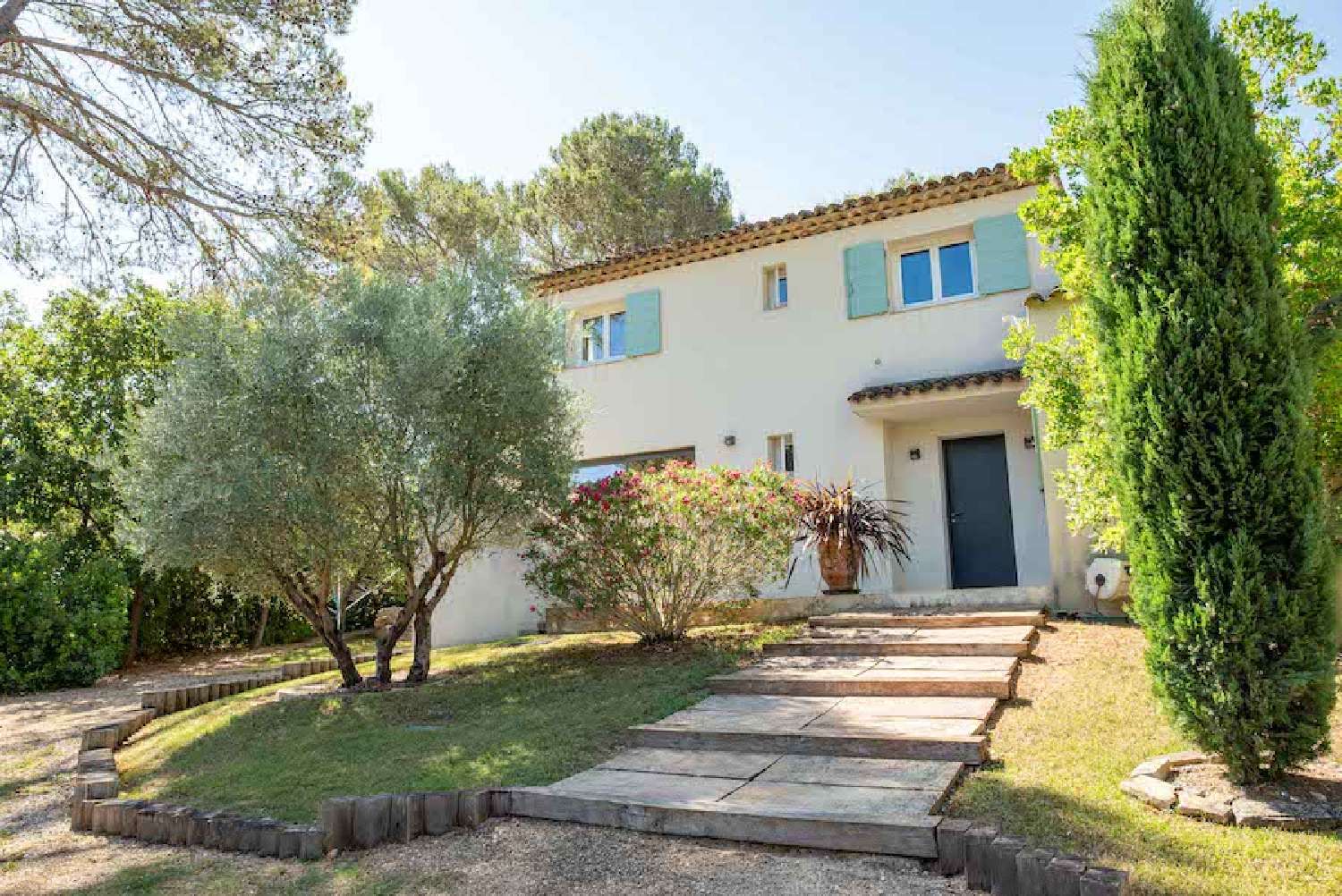 à vendre villa Le Tholonet Bouches-du-Rhône 3