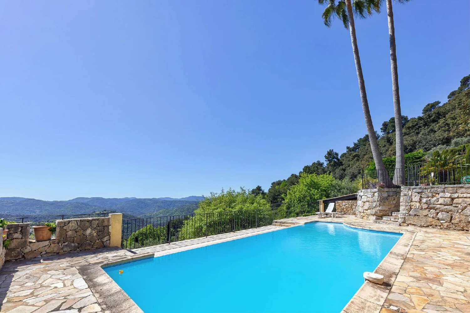  te koop villa Le Tignet Alpes-Maritimes 2
