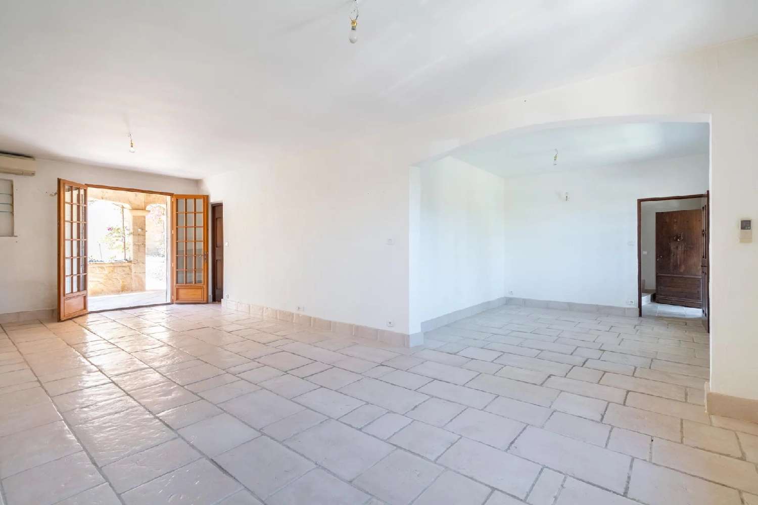  à vendre villa Marseille Bouches-du-Rhône 2