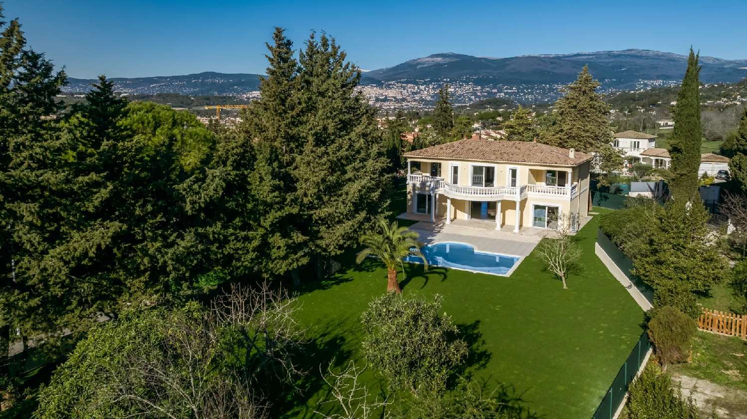  te koop villa Mouans-Sartoux Alpes-Maritimes 1