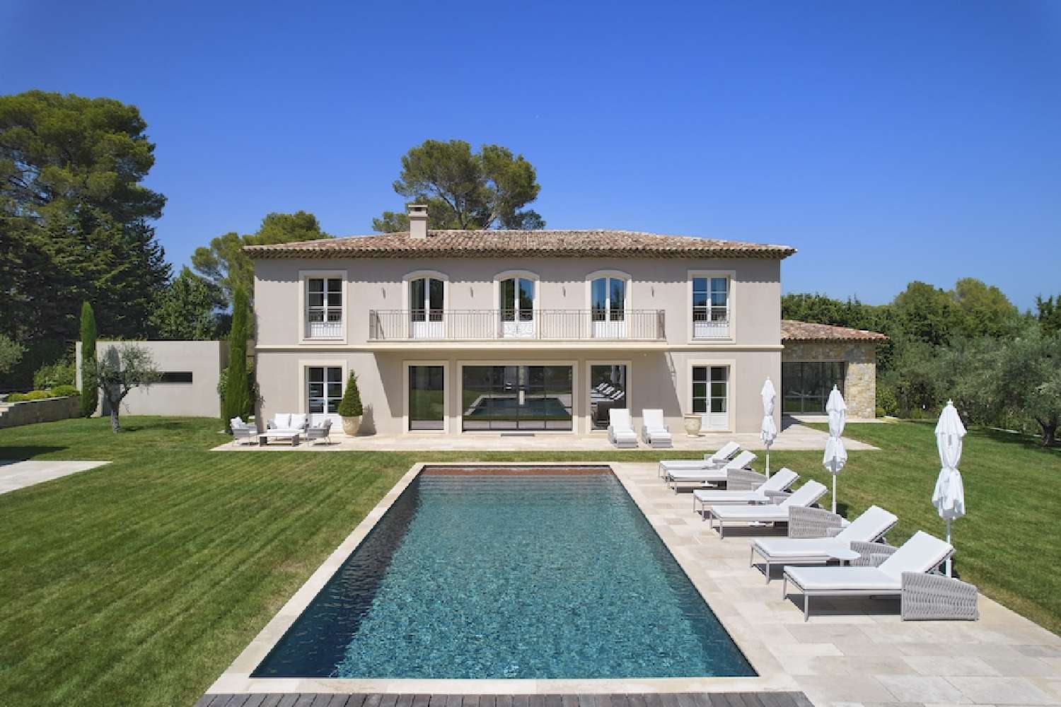  for sale villa Mougins Alpes-Maritimes 1