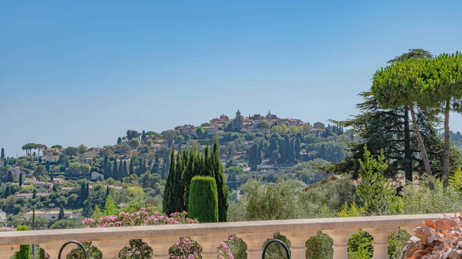 à vendre villa Mougins Alpes-Maritimes 3