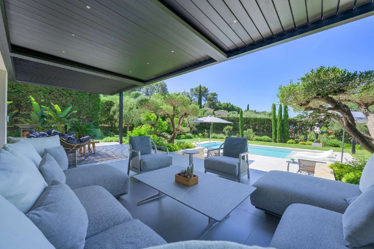  te koop villa Mougins Alpes-Maritimes 2