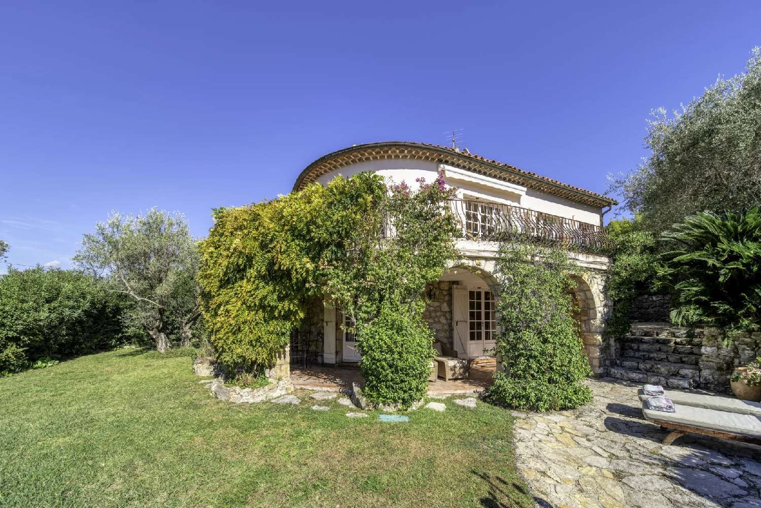  for sale villa Mougins Alpes-Maritimes 4
