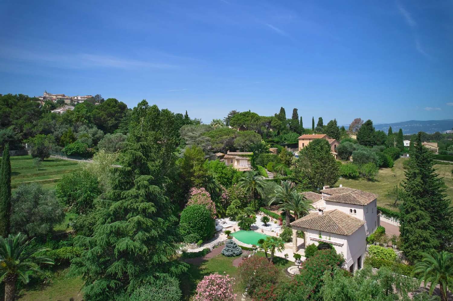 te koop villa Mougins Alpes-Maritimes 2