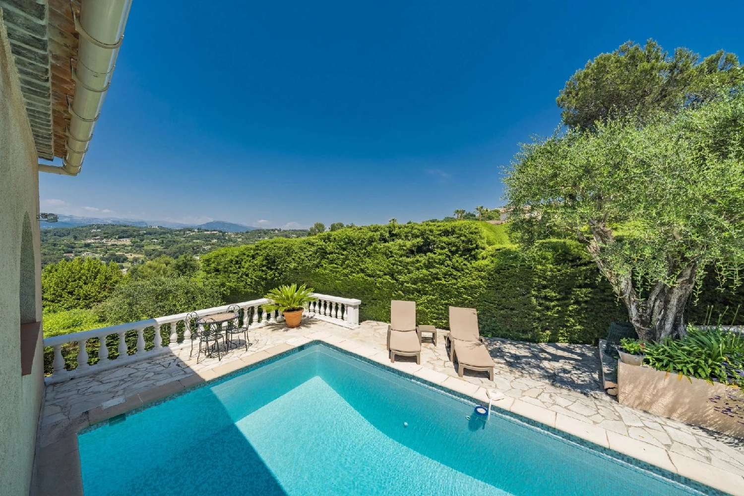 à vendre villa Mougins Alpes-Maritimes 2