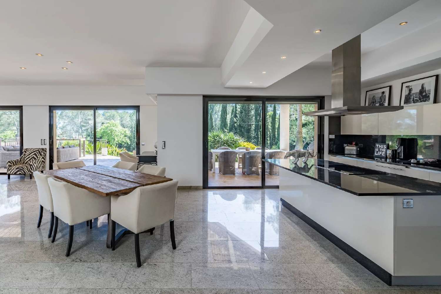  for sale villa Mougins Alpes-Maritimes 3