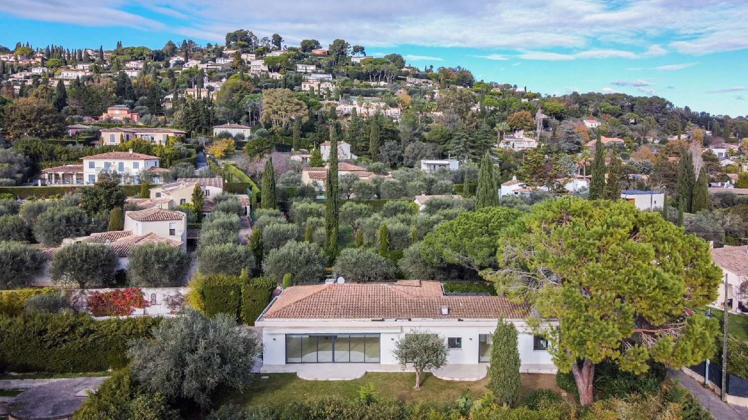  for sale villa Mougins Alpes-Maritimes 3