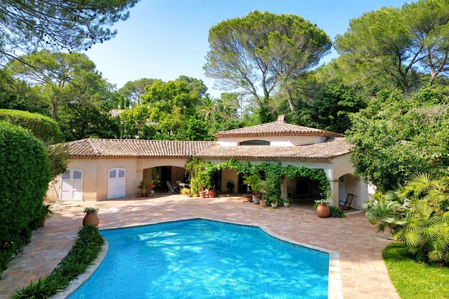  for sale villa Mougins Alpes-Maritimes 1